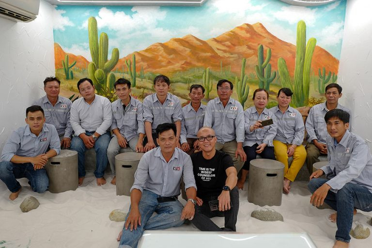 Hop Mat Anh Em Thi Cong 2 768x512