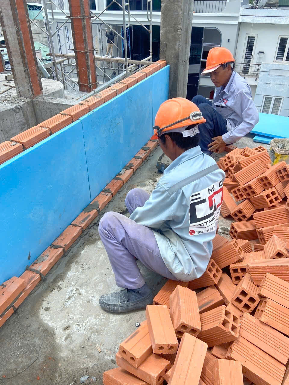Tường hai lớp: Ưu điểm chống nóng vượt trội