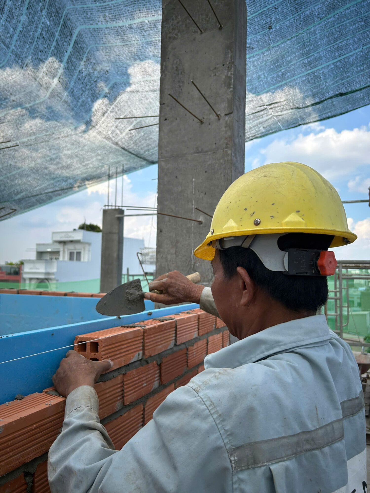 Tường hai lớp: Ưu điểm chống nóng vượt trội